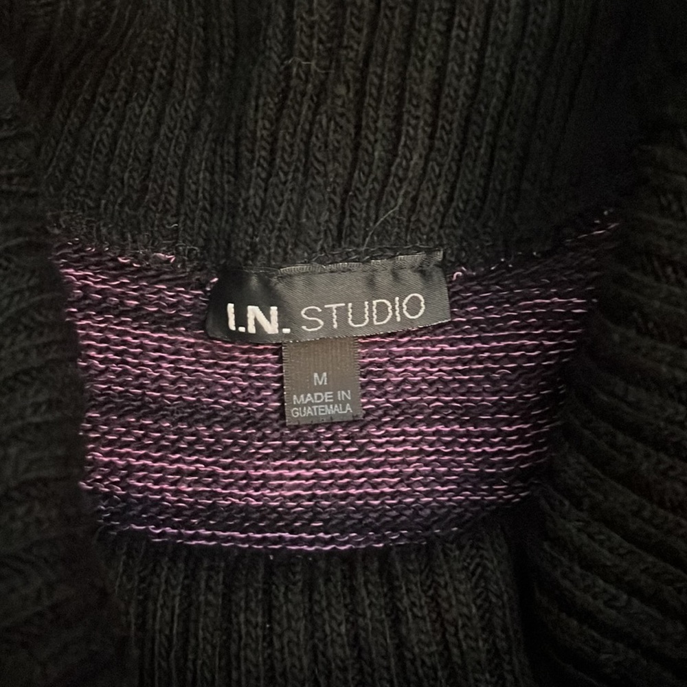 Sweater - Picture 2 of 5